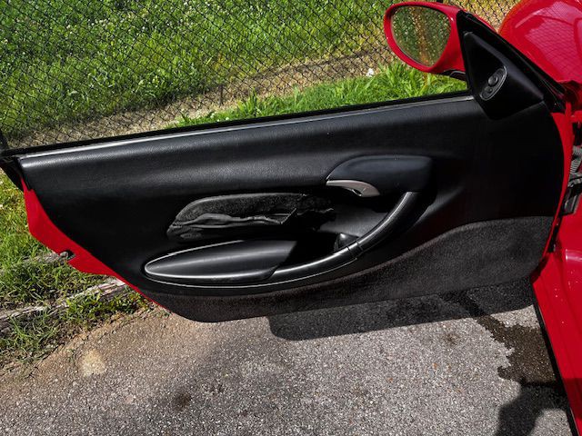 2002 Porsche Boxster Image 9