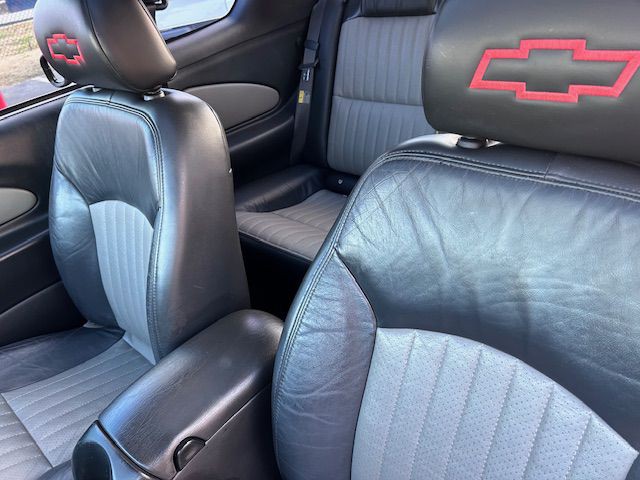 2002 Chevrolet Monte Carlo Image 9