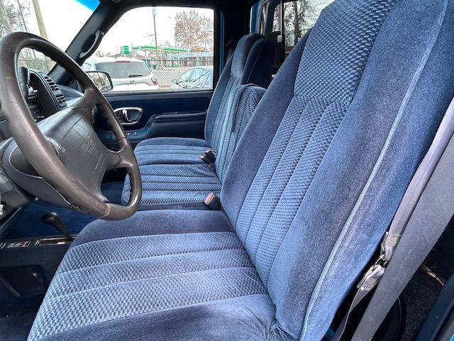 1995 GMC Sierra 1500 Image 5