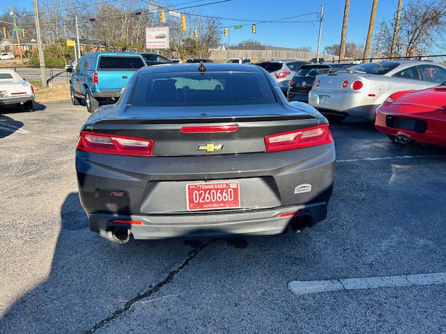 2018 Chevrolet Camaro Image 11