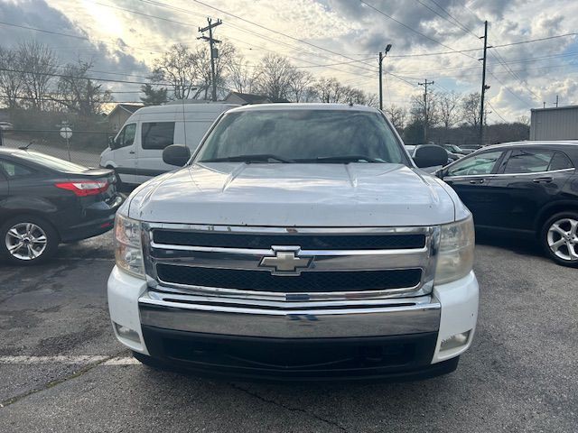2007 Chevrolet Silverado 1500 Image 3