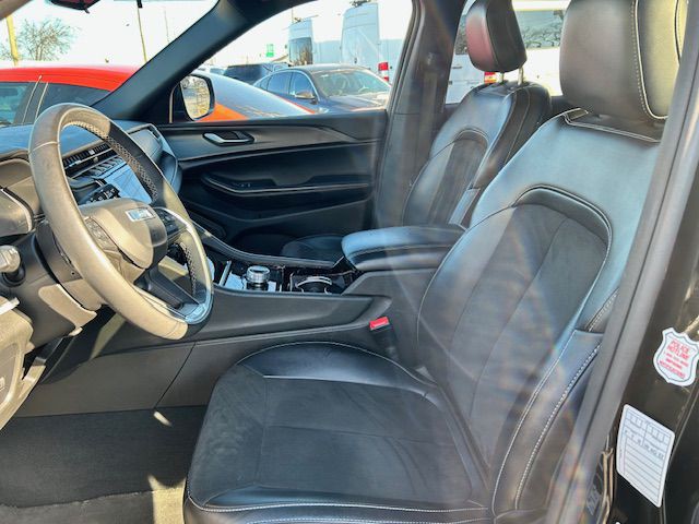 2023 Jeep Grand Cherokee Image 4