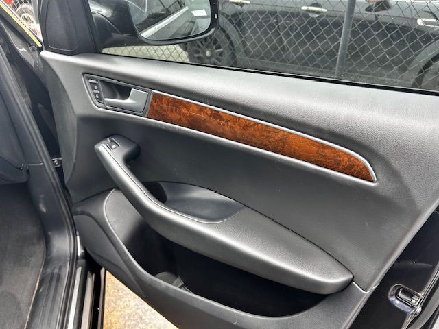 2012 Audi Q5 Image 9