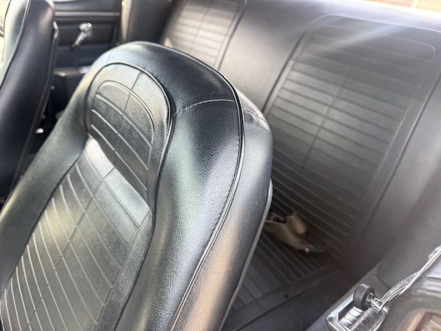 1967 Pontiac Firebird Image 18