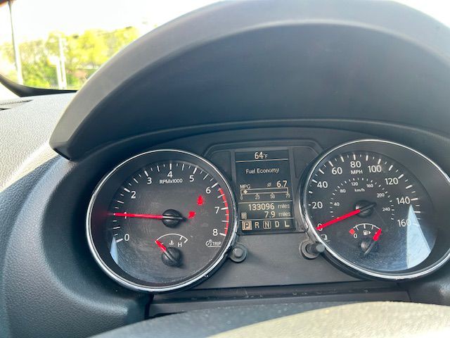 2011 Nissan Rogue Image 5