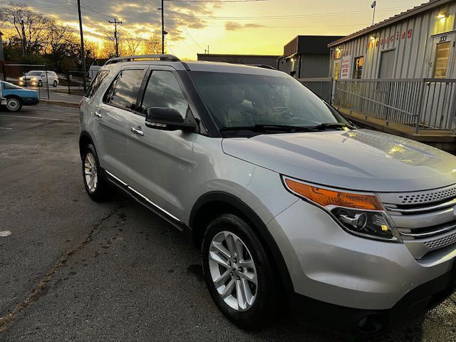 2014 Ford Explorer Image 1
