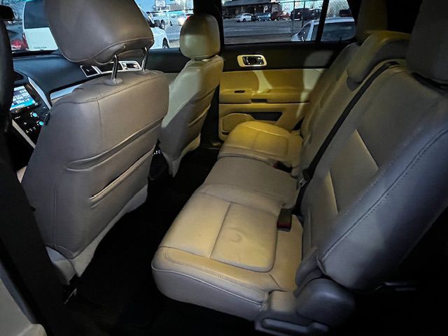 2014 Ford Explorer Image 8