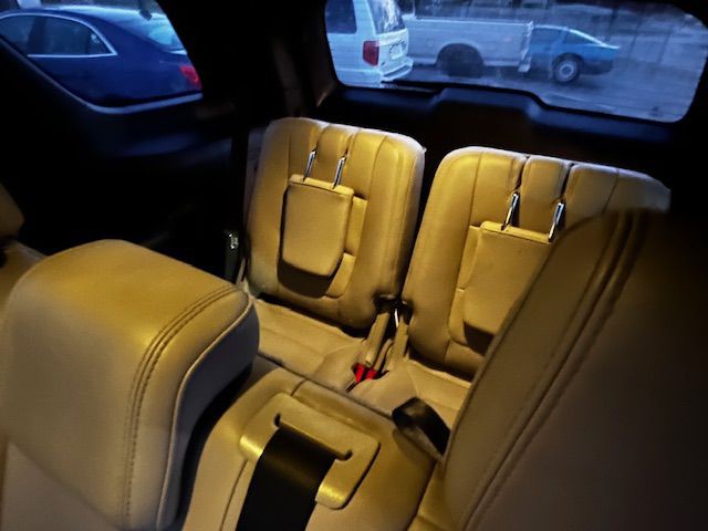 2014 Ford Explorer Image 9