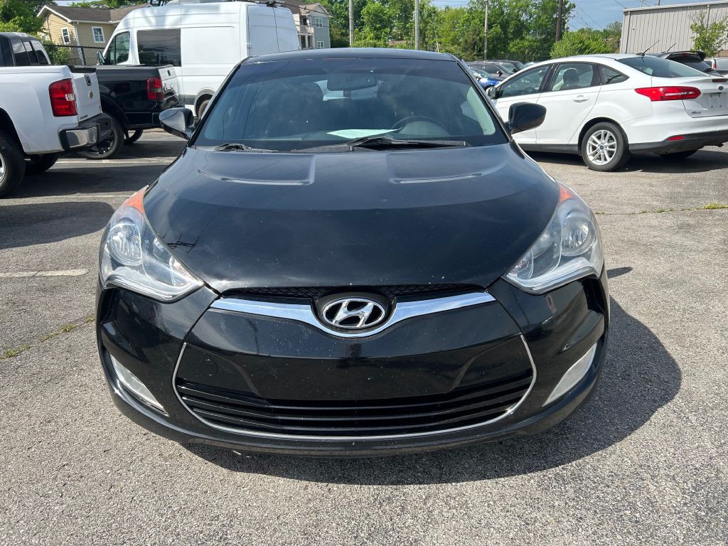 2015 Hyundai Veloster Image 3