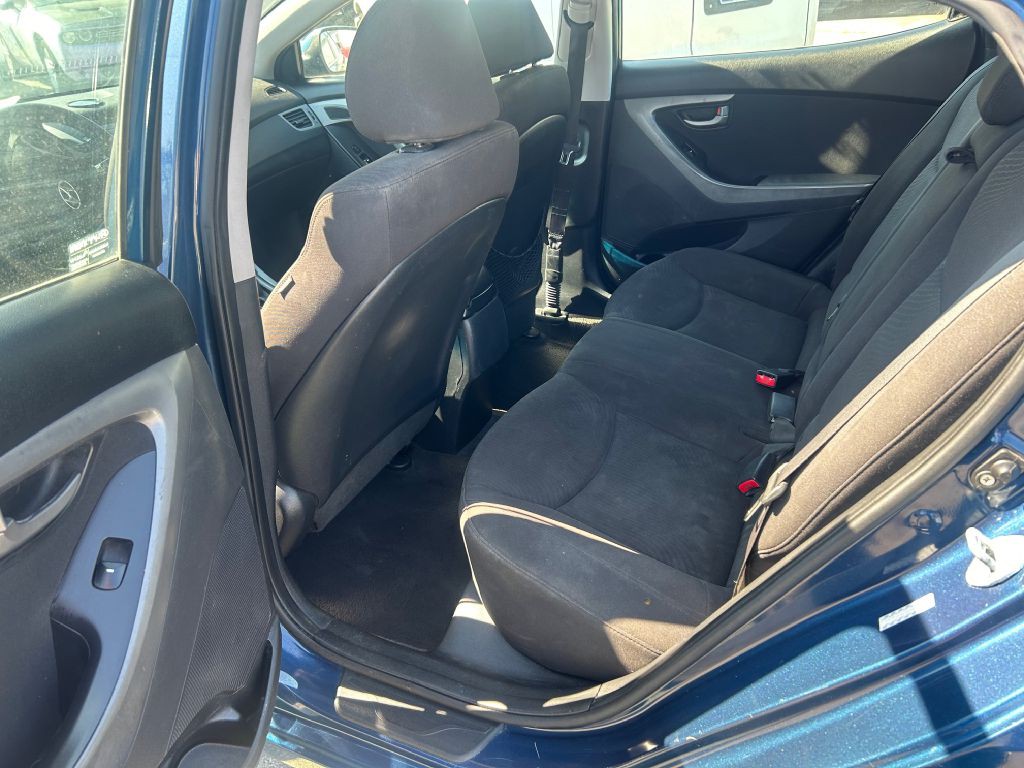 2016 Hyundai Elantra Image 7