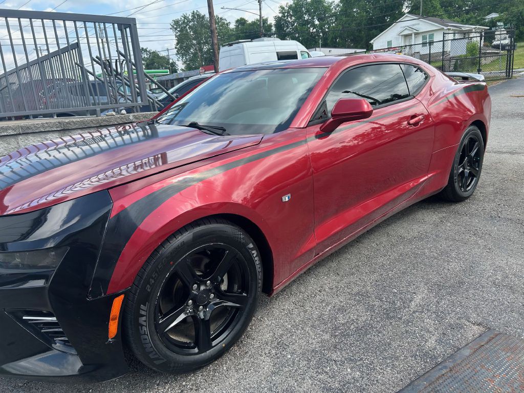 2016 Chevrolet Camaro Image 1