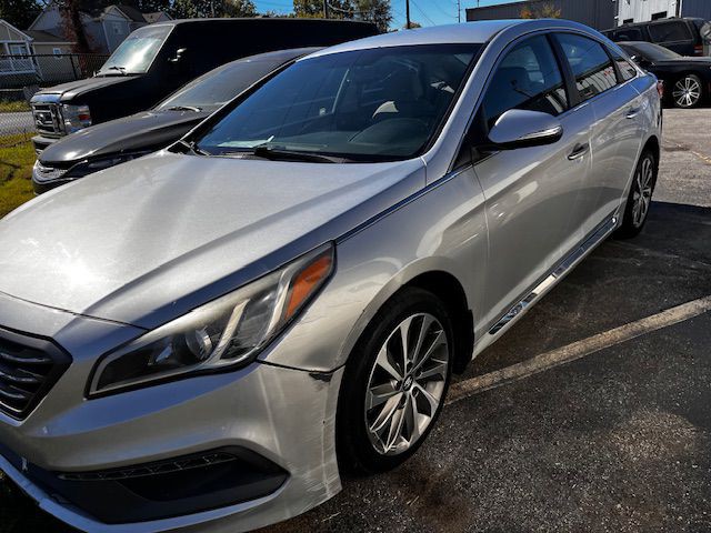 2015 Hyundai Sonata Image 1