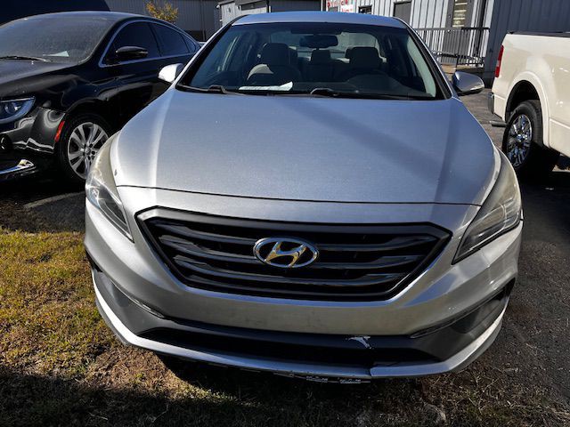 2015 Hyundai Sonata Image 3