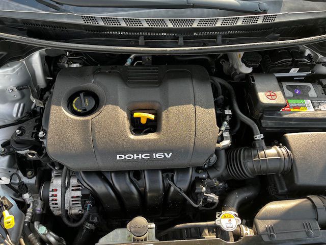 2017 Kia Forte Image 12