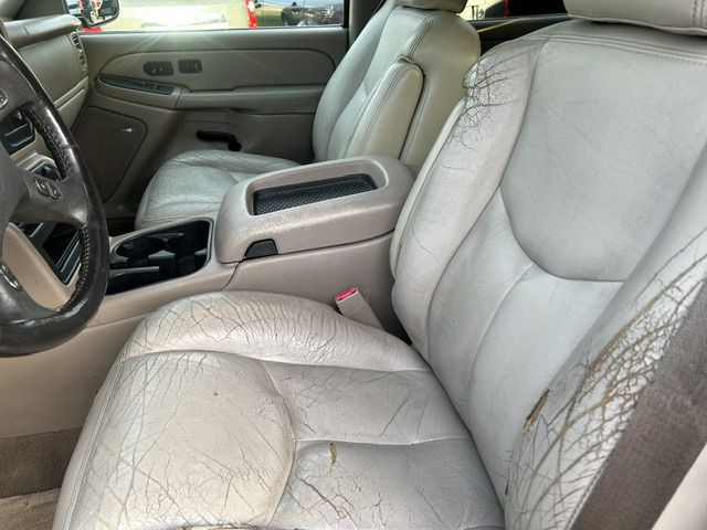 2005 Chevrolet Tahoe Image 4