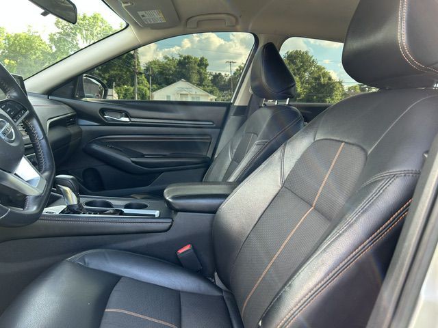 2021 Nissan Altima Image 4