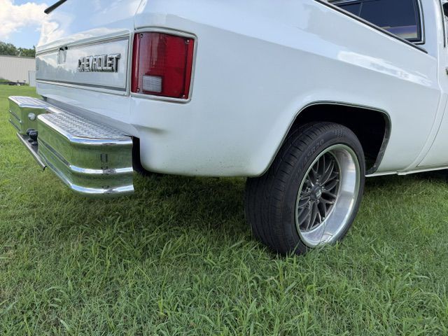 1985 Chevrolet C/K Image 13