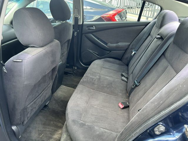 2010 Nissan Altima Image 6