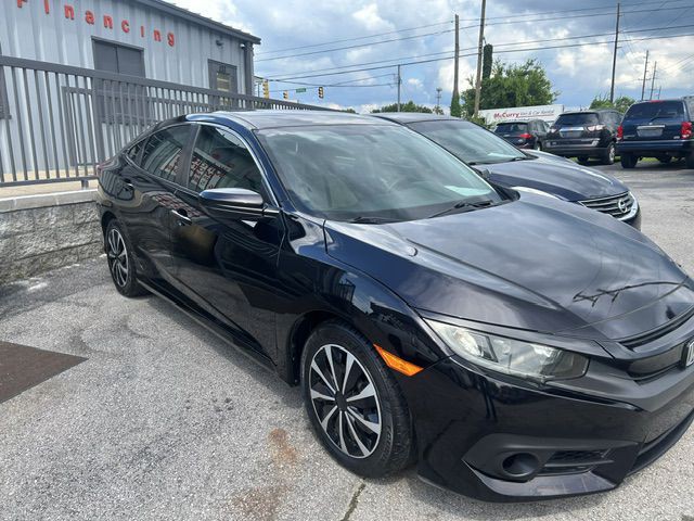 2017 Honda Civic Image 2