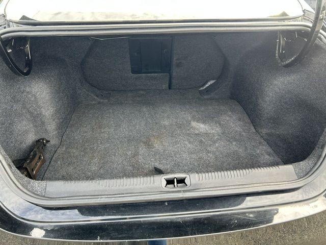 2017 Chrysler 200 Image 10