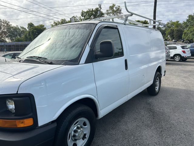 2012 Chevrolet Express Image 1
