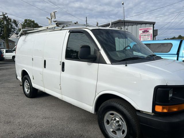 2012 Chevrolet Express Image 3