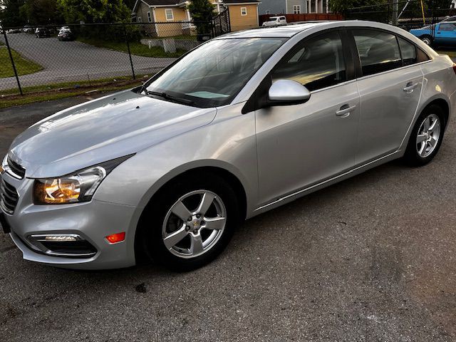 2016 Chevrolet Cruze Image 1