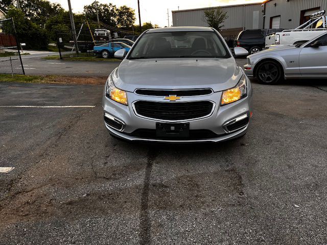 2016 Chevrolet Cruze Image 3