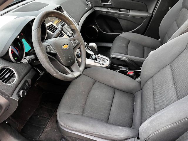 2016 Chevrolet Cruze Image 4