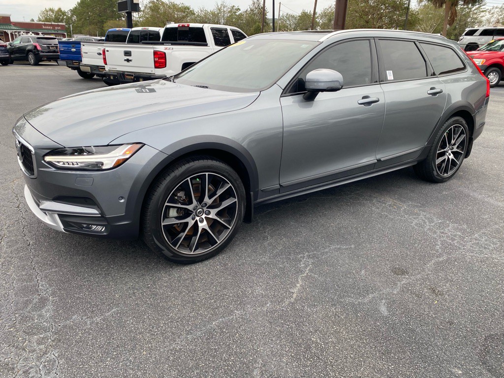 2018 Volvo V90 CROSS COUNTRY Image 1