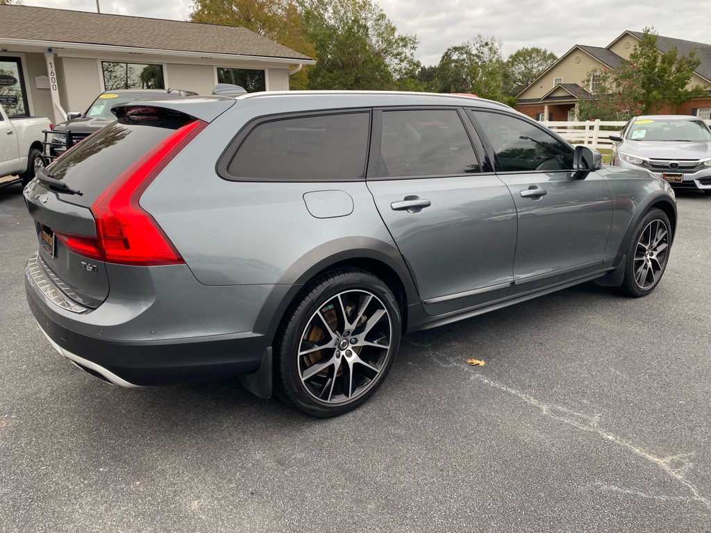2018 Volvo V90 CROSS COUNTRY Image 6