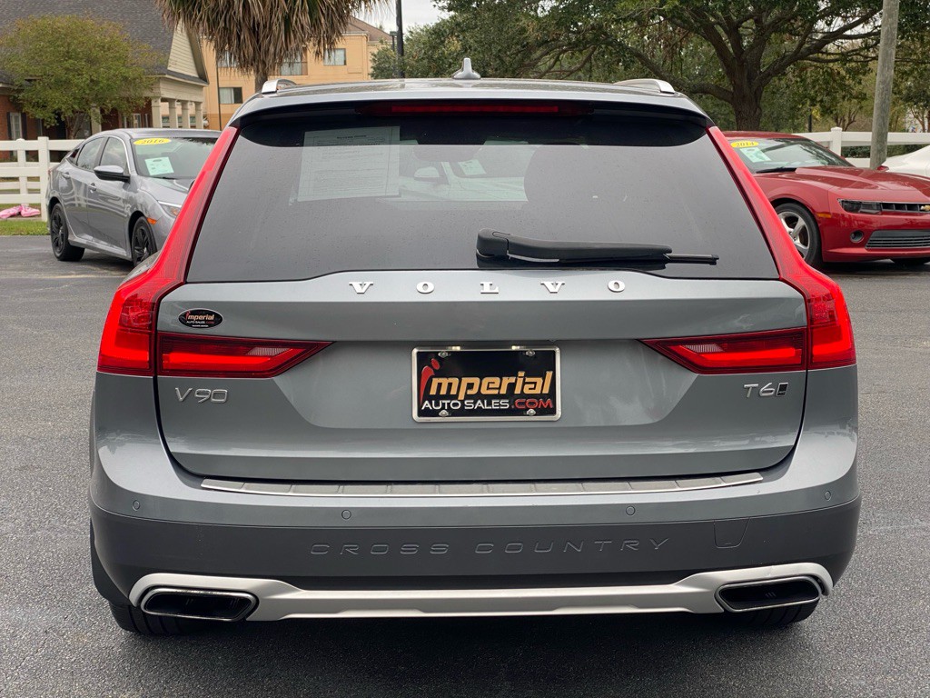 2018 Volvo V90 CROSS COUNTRY Image 7