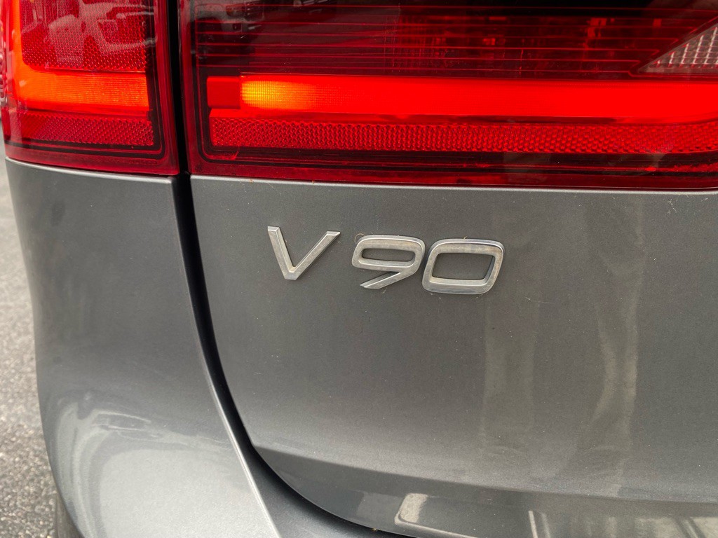 2018 Volvo V90 CROSS COUNTRY Image 10