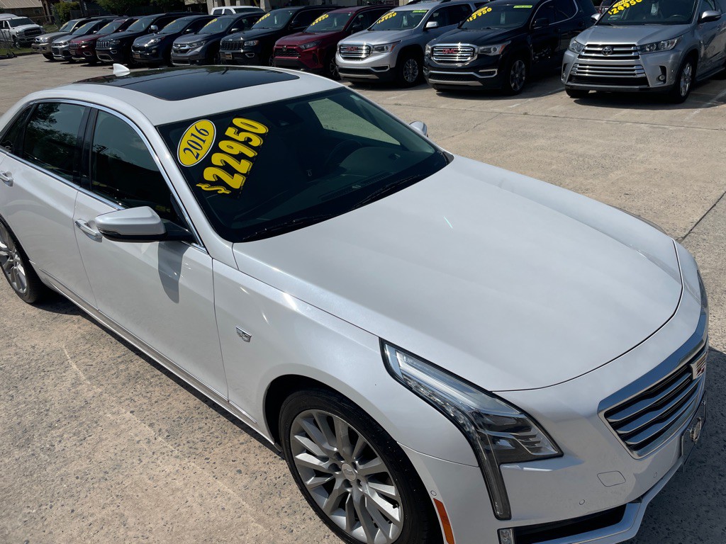 2016 Cadillac CT6 Image 4