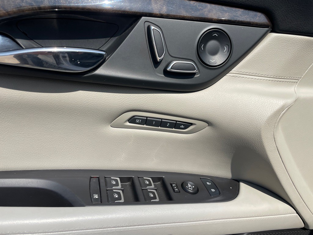 2016 Cadillac CT6 Image 12