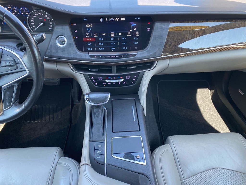 2016 Cadillac CT6 Image 20