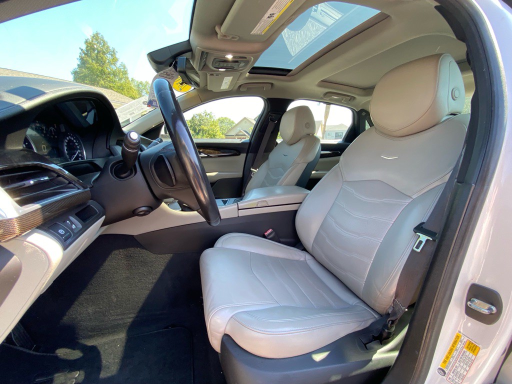 2016 Cadillac CT6 Image 36