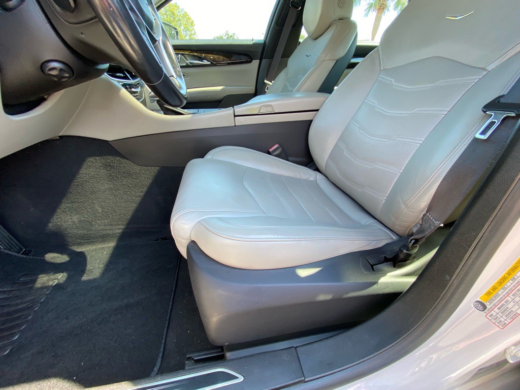 2016 Cadillac CT6 Image 37