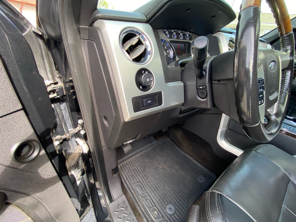 2014 Ford F-150 Image 32