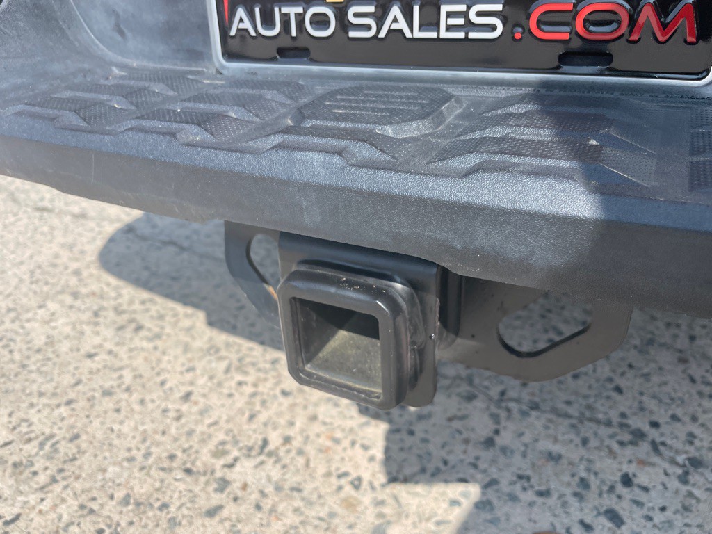 2019 Toyota Tacoma Image 9