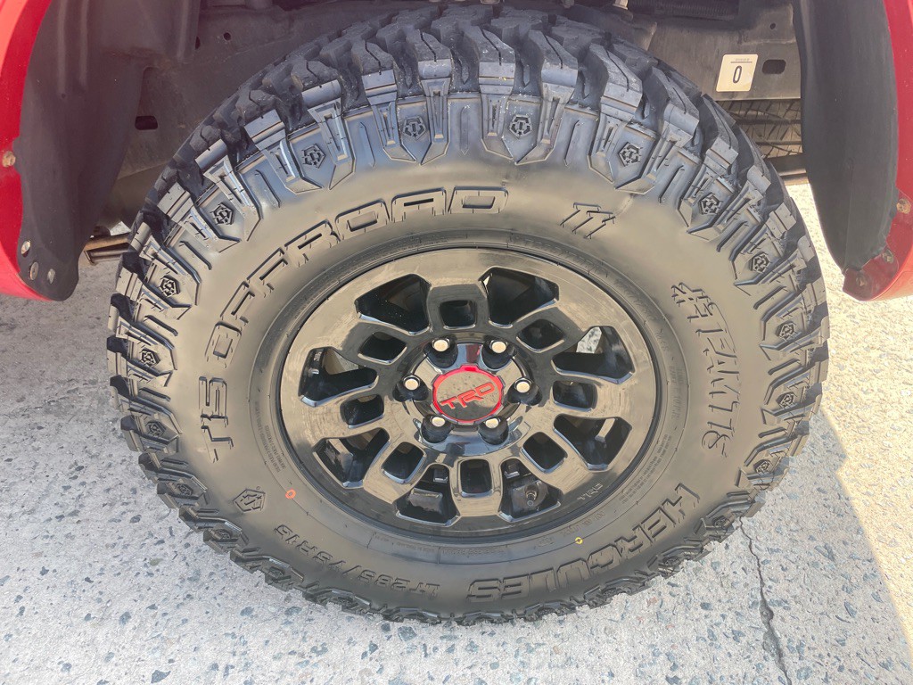 2019 Toyota Tacoma Image 10