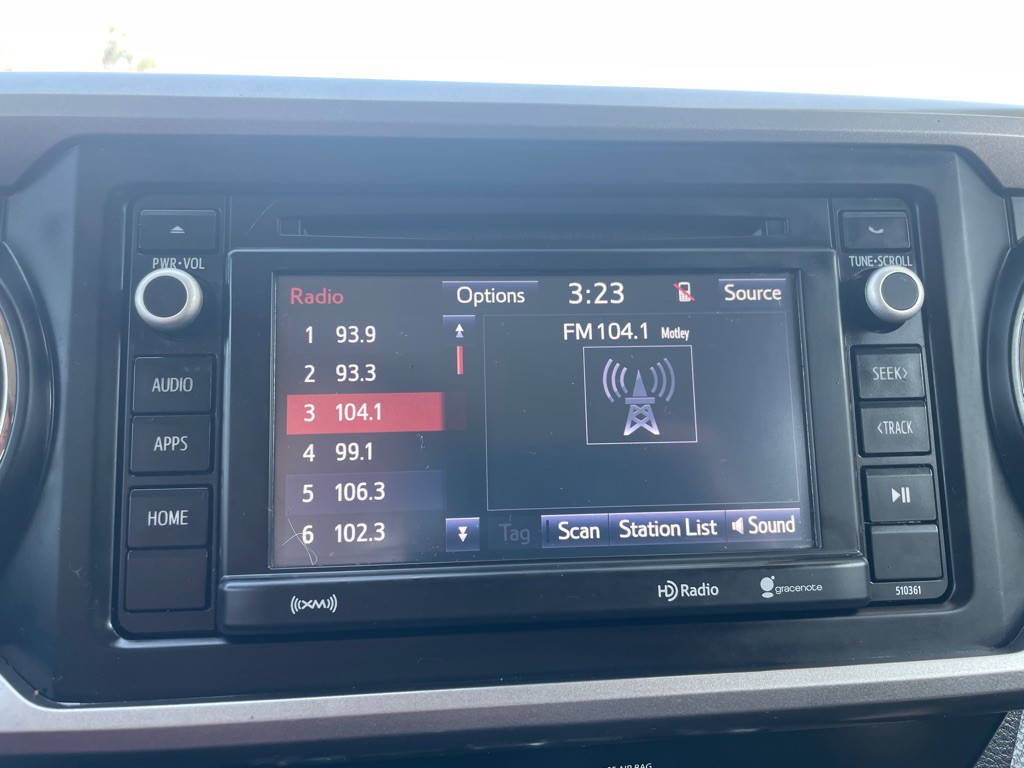 2019 Toyota Tacoma Image 21