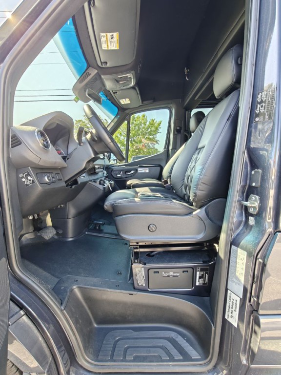 2022 Mercedes-Benz Sprinter Image 28