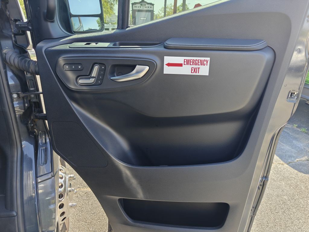 2022 Mercedes-Benz Sprinter Image 33