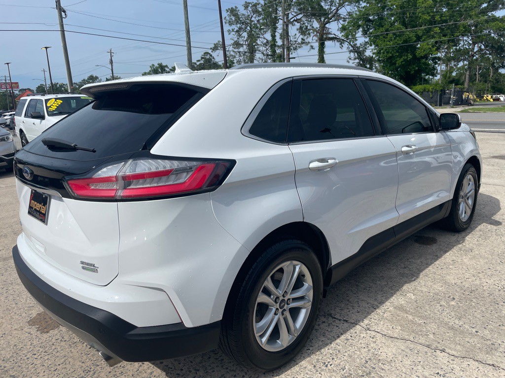 2019 Ford Edge Image 5