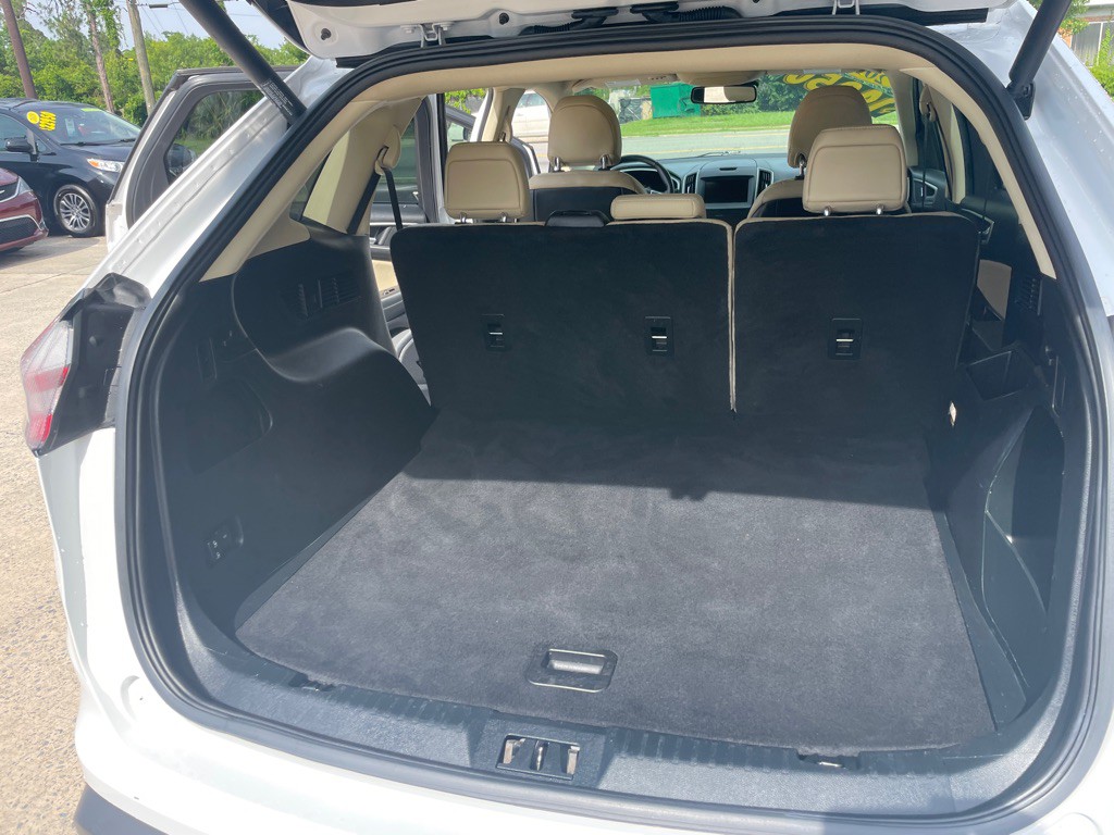 2019 Ford Edge Image 15
