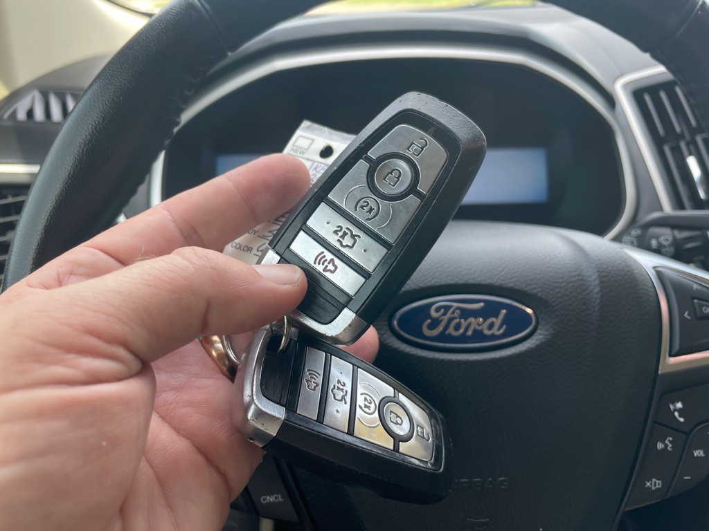 2019 Ford Edge Image 21