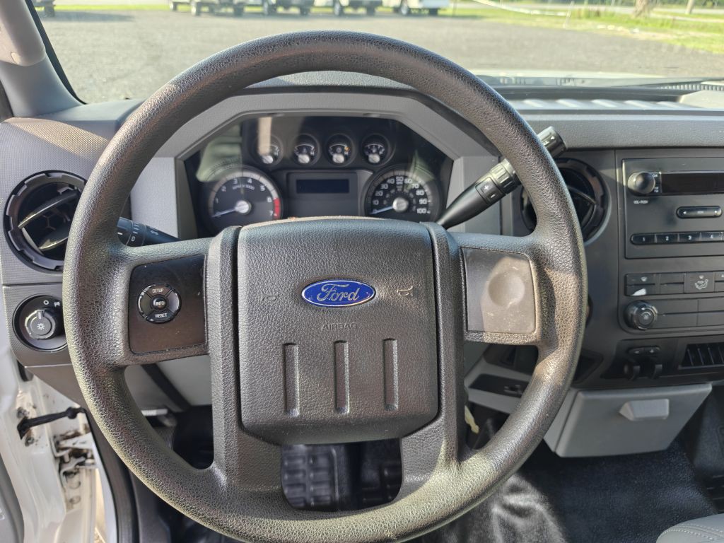 2014 Ford F-250 Image 30