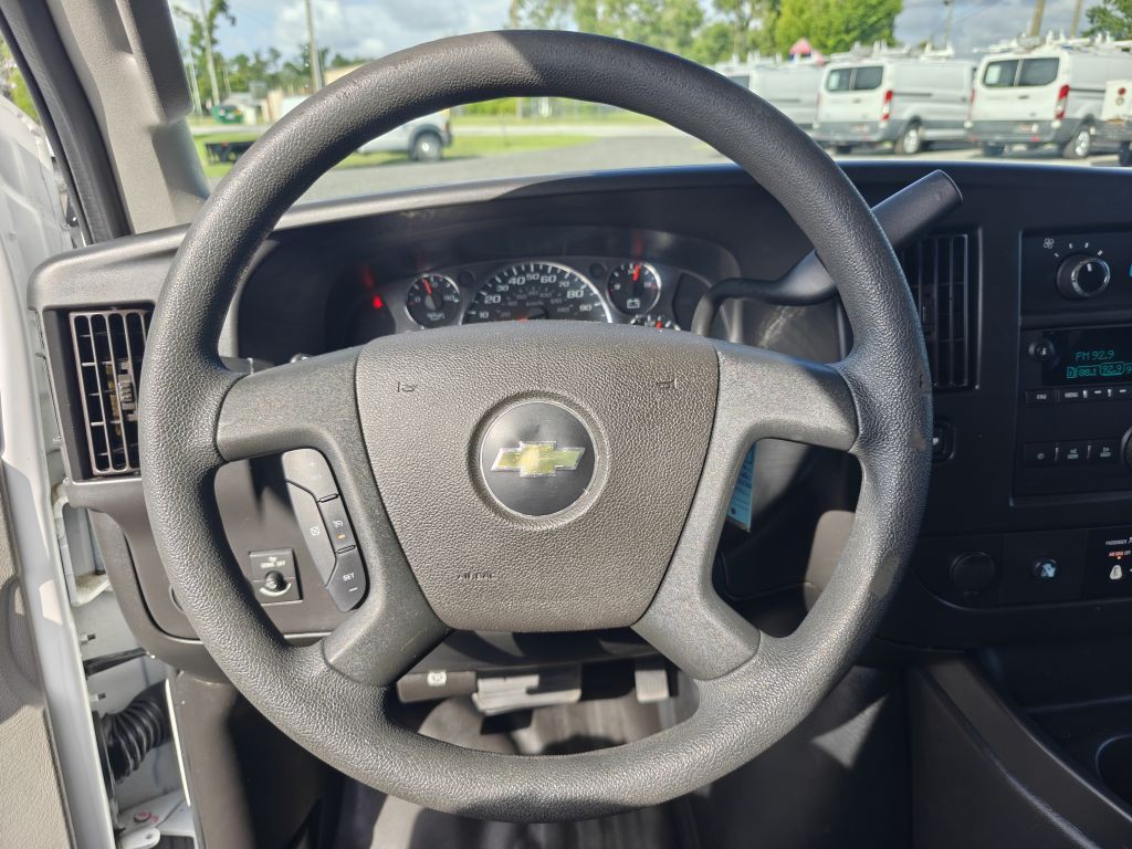 2019 Chevrolet Express Image 19