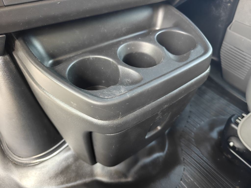 2019 Chevrolet Express Image 21